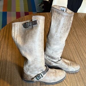 FRYE Women’s 76608 Veronica Slouch Leather Riding Boots Size 8 B Distressed